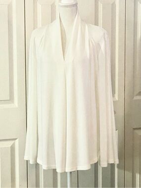 NWOT OffWhite V-Neck Long-Sleeve Lightweight Sweater, 1X